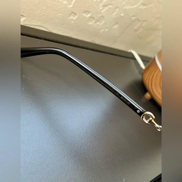 Square Gucci sunglasses - Picture 4 of 13